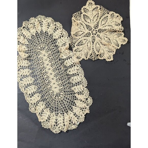 Vintage Handmade Crochet Doilies Set Of 2 beige - Picture 2 of 5